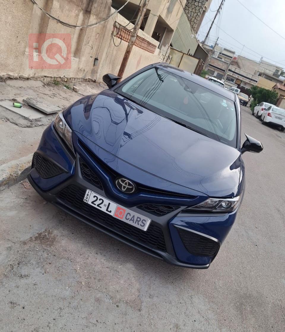 تۆیۆتا کامری